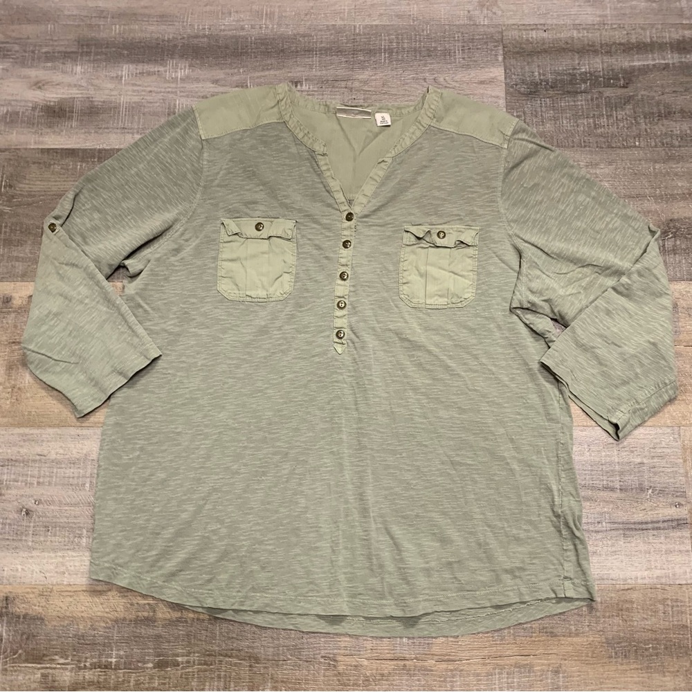 L.L. Bean Women's Green 3/4 Roll Tab Sleeve Henley Top XL